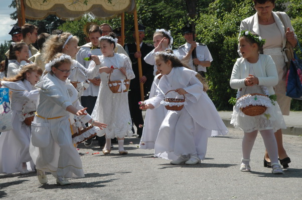 Boze_cia%c5%82o_lutowo