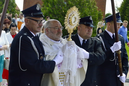 Boze_cia%c5%82o_so%c5%9bno